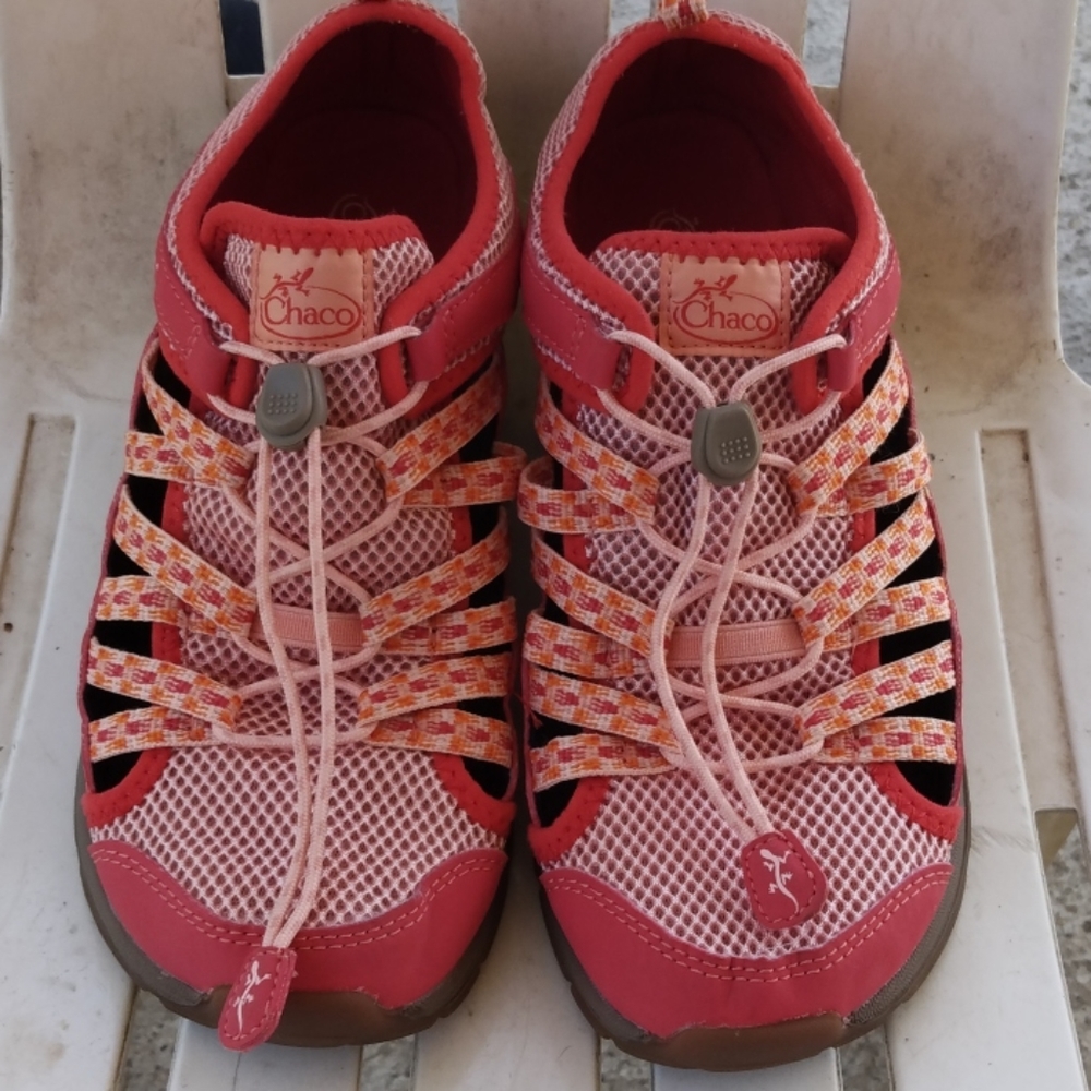 Chaco sandal size 5 us - Picture 2 of 6